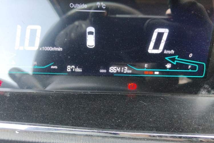 Used CHANGAN KAICHENG Oushang A600 2016 1.5L Manual Luxury 7-Seater Odometer Close Up