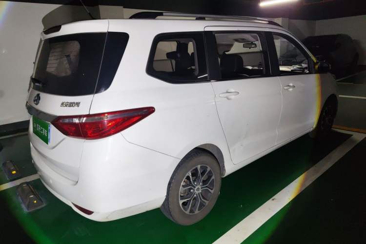 Used CHANGAN KAICHENG Oushang A600 2016 1.5L Manual Luxury 7-Seater Rear Right 45 Deg