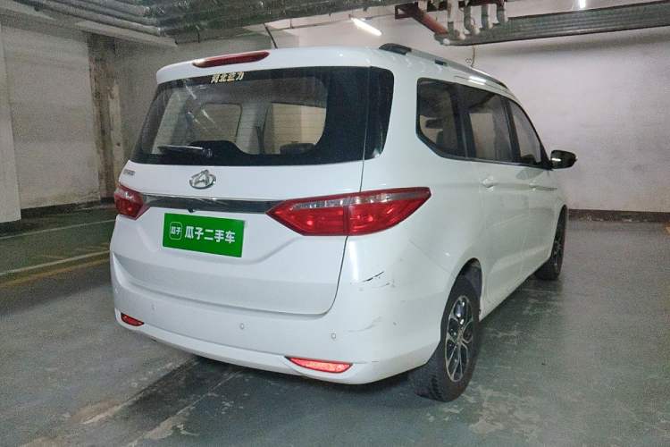 Used CHANGAN KAICHENG Oushang A600 2016 1.5L Manual Luxury 7-Seater Rear Right 45 Deg