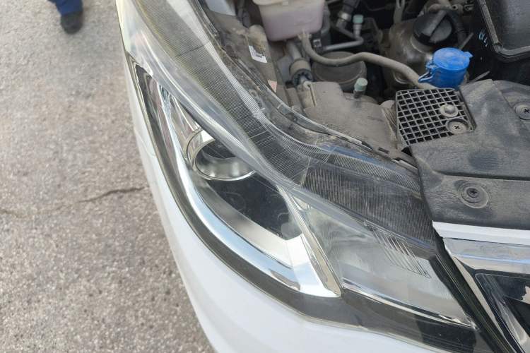 Used CHANGAN KAICHENG Oushang A600 2016 1.5L Manual Luxury 7-Seater Right Front Headlight
