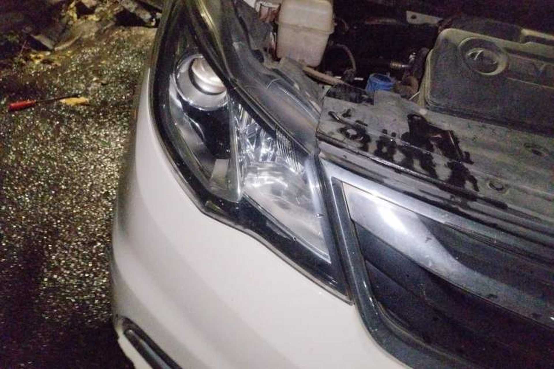 Used CHANGAN KAICHENG Oushang A600 2016 1.5L Manual Standard 7-Seater Right Front Headlight