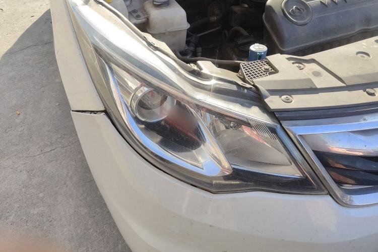 Used CHANGAN KAICHENG Oushang A600 2016 1.5L Manual Luxury 7-Seater Right Front Headlight