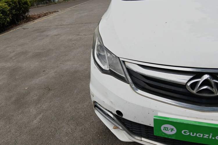 Used CHANGAN KAICHENG Oushang A600 2016 1.5L Manual Luxury 7-Seater Right Front Headlight