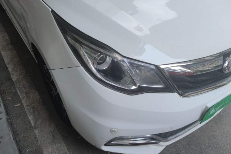 Used CHANGAN KAICHENG Oushang A600 2016 1.5L Manual Luxury 7-Seater Right Front Headlight