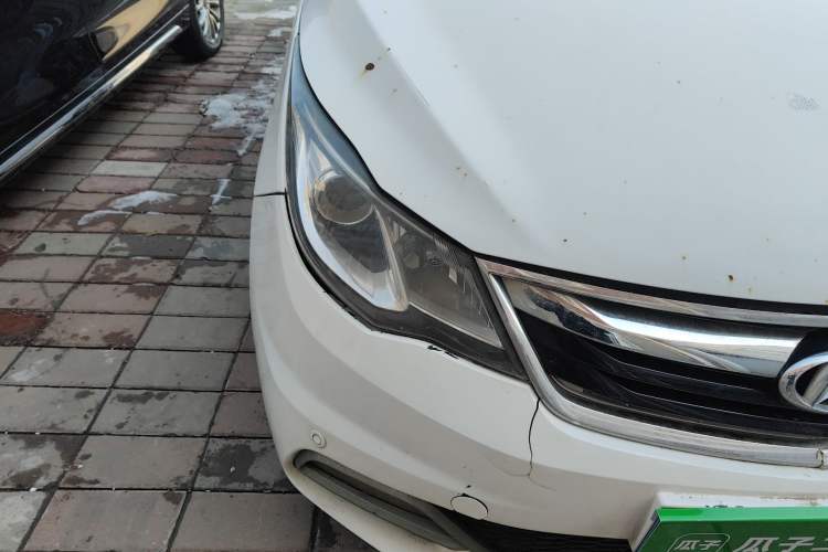 Used CHANGAN KAICHENG Oushang A600 2016 1.5L Manual Luxury 7-Seater Right Front Headlight
