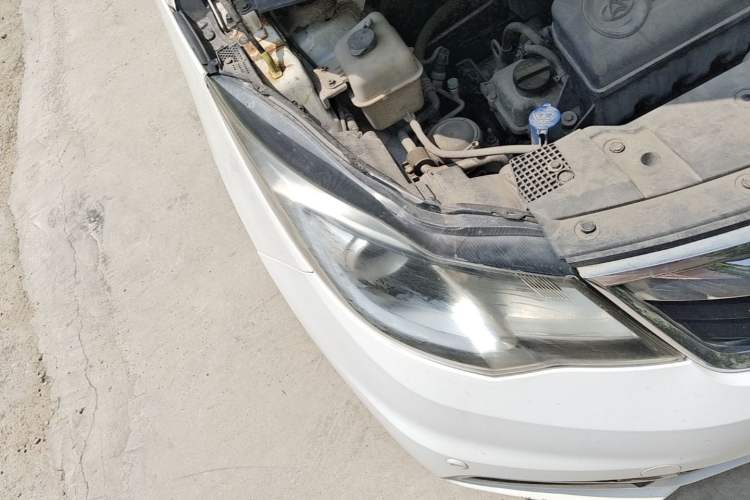 Used CHANGAN KAICHENG Oushang A600 2016 1.5L Manual Elite 7-Seater Right Front Headlight