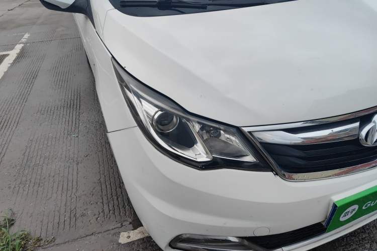 Used CHANGAN KAICHENG Oushang A600 2016 1.5L Manual Luxury 7-Seater Right Front Headlight