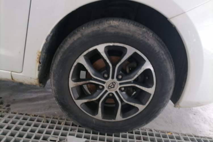 Used CHANGAN KAICHENG Oushang A600 2016 1.5L Manual Luxury 7-Seater Right Front Wheel Hub