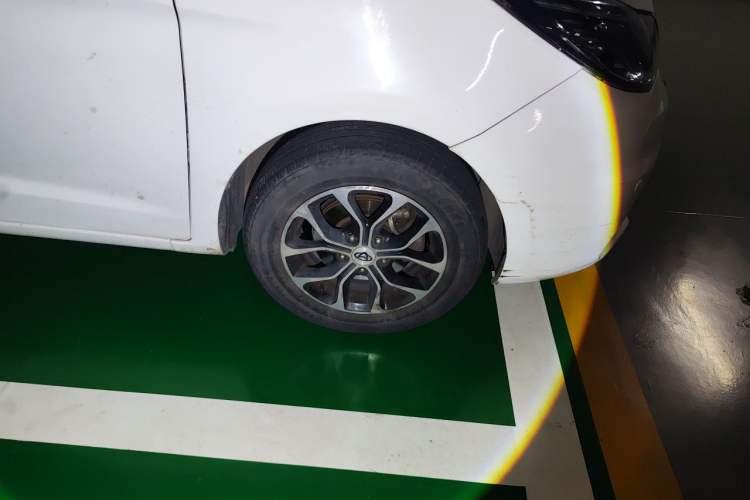 Used CHANGAN KAICHENG Oushang A600 2016 1.5L Manual Luxury 7-Seater Right Front Wheel Hub