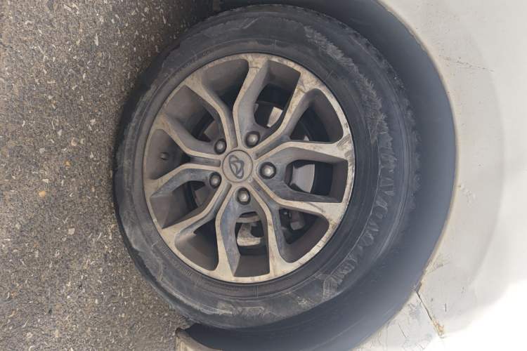 Used CHANGAN KAICHENG Oushang A600 2016 1.5L Manual Elite 7-Seater Right Front Wheel Hub