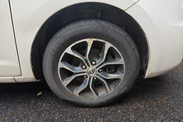 Used CHANGAN KAICHENG Oushang A600 2016 1.5L Manual Luxury 7-Seater Right Front Wheel Hub