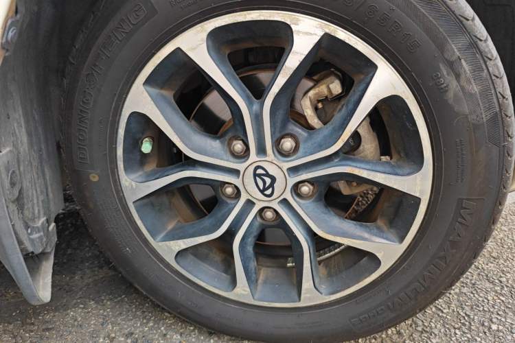Used CHANGAN KAICHENG Oushang A600 2016 1.5L Manual Elite 7-Seater Right Front Wheel Hub