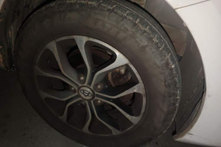 Used CHANGAN KAICHENG Oushang A600 2016 1.5L Manual Elite 7-Seater Right Front Wheel Hub