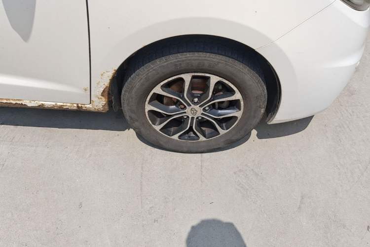 Used CHANGAN KAICHENG Oushang A600 2016 1.5L Manual Elite 7-Seater Right Front Wheel Hub