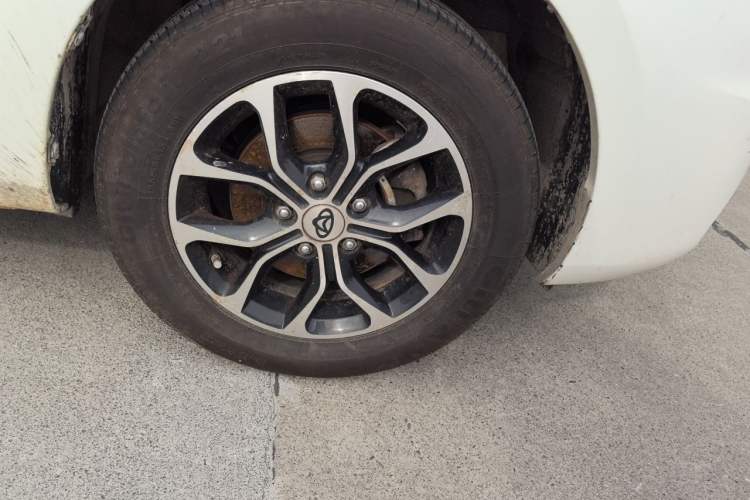 Used CHANGAN KAICHENG Oushang A600 2016 1.5L Manual Luxury 7-Seater Right Front Wheel Hub