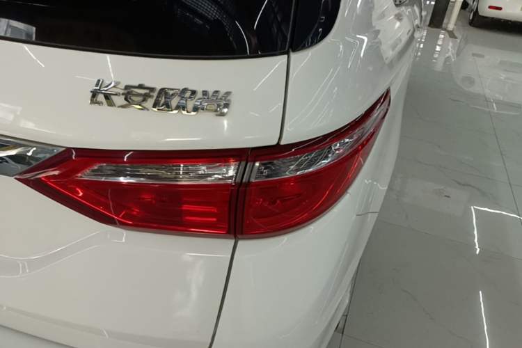 Used CHANGAN KAICHENG Oushang A600 2016 1.5L Manual Luxury 7-Seater Right Rear Taillight