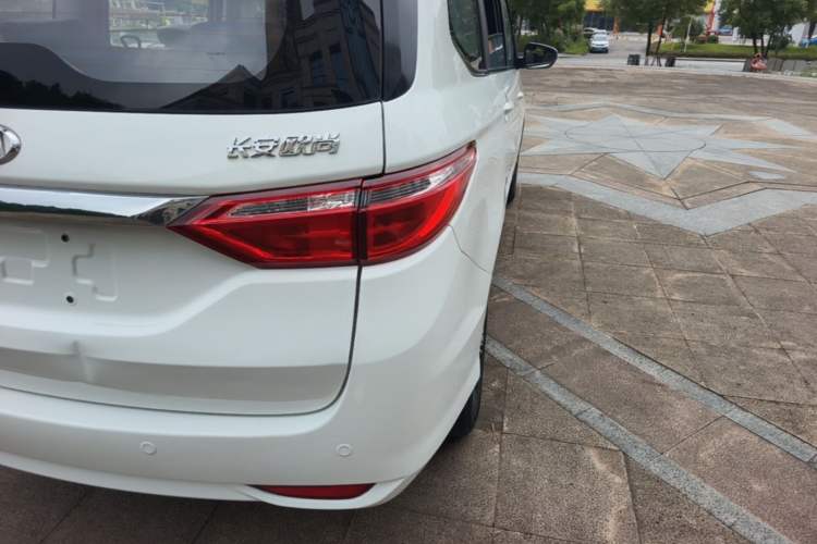 Used CHANGAN KAICHENG Oushang A600 2016 1.5L Manual Luxury 7-Seater Right Rear Taillight