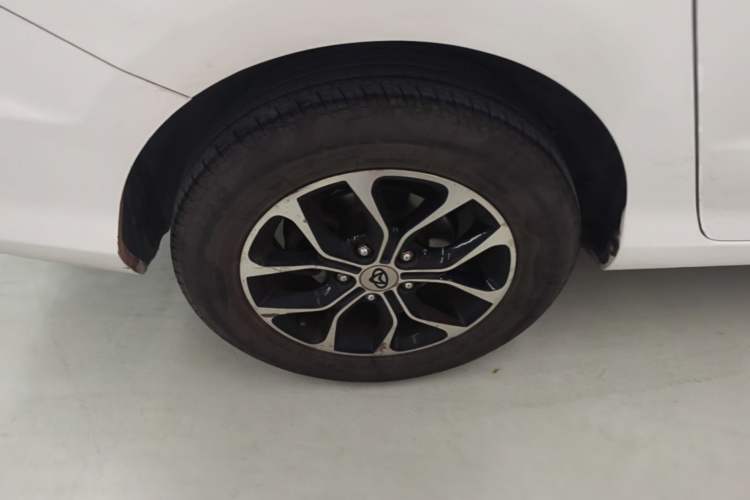 Used CHANGAN KAICHENG Oushang A600 2016 1.5L Manual Luxury 7-Seater Right Rear Wheel Hub