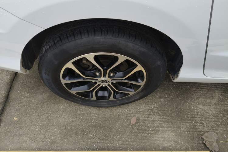 Used CHANGAN KAICHENG Oushang A600 2016 1.5L Manual Luxury 7-Seater Right Rear Wheel Hub