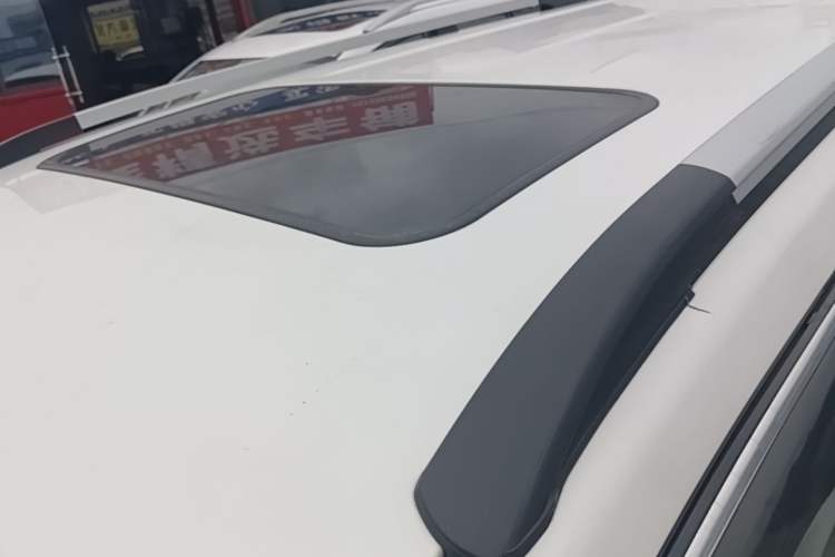 Used CHANGAN KAICHENG Oushang A600 2016 1.5L Manual Luxury 7-Seater Roof