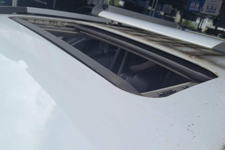 Used CHANGAN KAICHENG Oushang A600 2016 1.5L Manual Luxury 7-Seater Roof