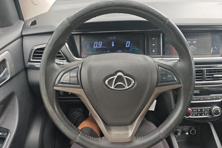 Used CHANGAN KAICHENG Oushang A600 2016 1.5L Manual Luxury 7-Seater Steering Wheel