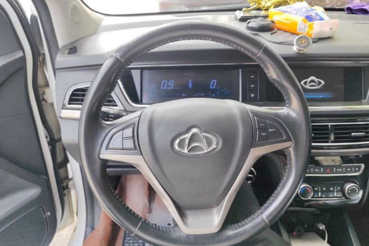 Used CHANGAN KAICHENG Oushang A600 2016 1.5L Manual Luxury 7-Seater Steering Wheel
