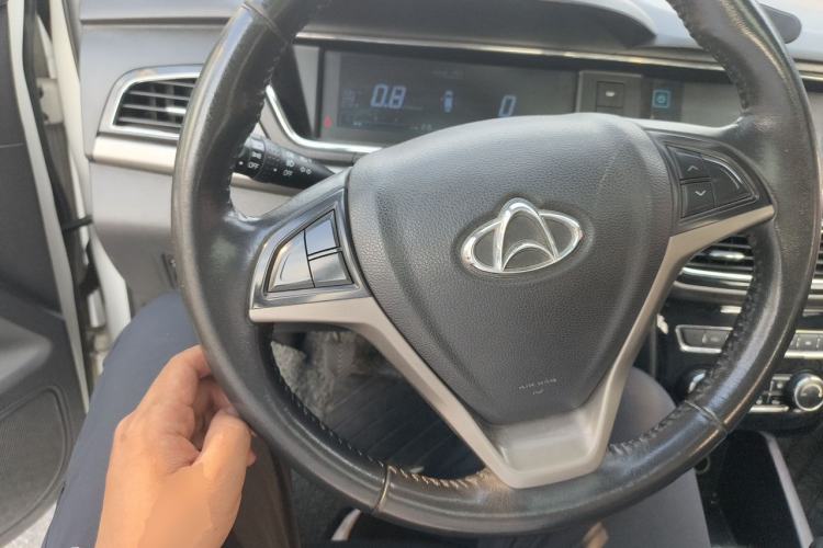 Used CHANGAN KAICHENG Oushang A600 2016 1.5L Manual Luxury 7-Seater Steering Wheel