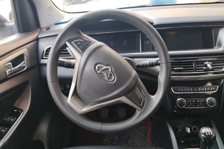 Used CHANGAN KAICHENG Oushang A600 2016 1.5L Manual Elite 7-Seater Steering Wheel