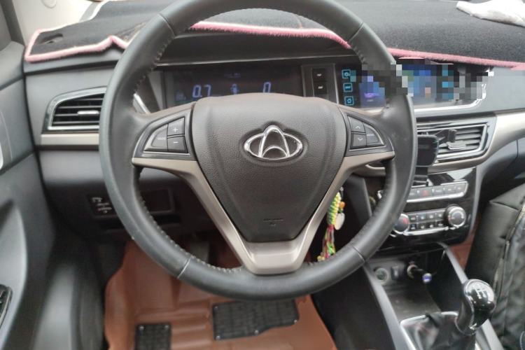 Used CHANGAN KAICHENG Oushang A600 2016 1.5L Manual Luxury 7-Seater Steering Wheel