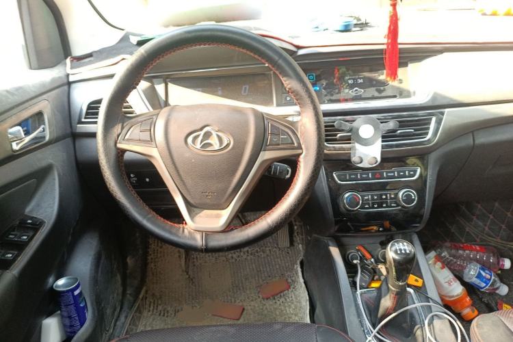 Used CHANGAN KAICHENG Oushang A600 2016 1.5L Manual Luxury 7-Seater Steering Wheel