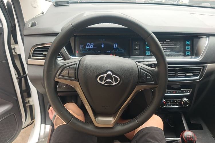 Used CHANGAN KAICHENG Oushang A600 2016 1.5L Manual Luxury 7-Seater Steering Wheel