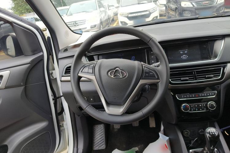 Used CHANGAN KAICHENG Oushang A600 2016 1.5L Manual Luxury 7-Seater Steering Wheel