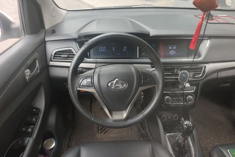 Used CHANGAN KAICHENG Oushang A600 2016 1.5L Manual Luxury 7-Seater Steering Wheel