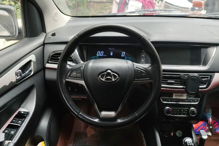 Used CHANGAN KAICHENG Oushang A600 2016 1.5L Manual Luxury 7-Seater Steering Wheel