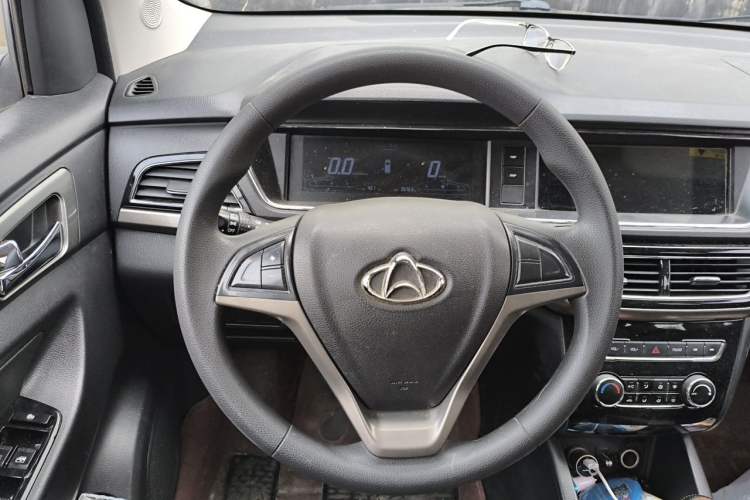 Used CHANGAN KAICHENG Oushang A600 2016 1.5L Manual Elite 7-Seater Steering Wheel
