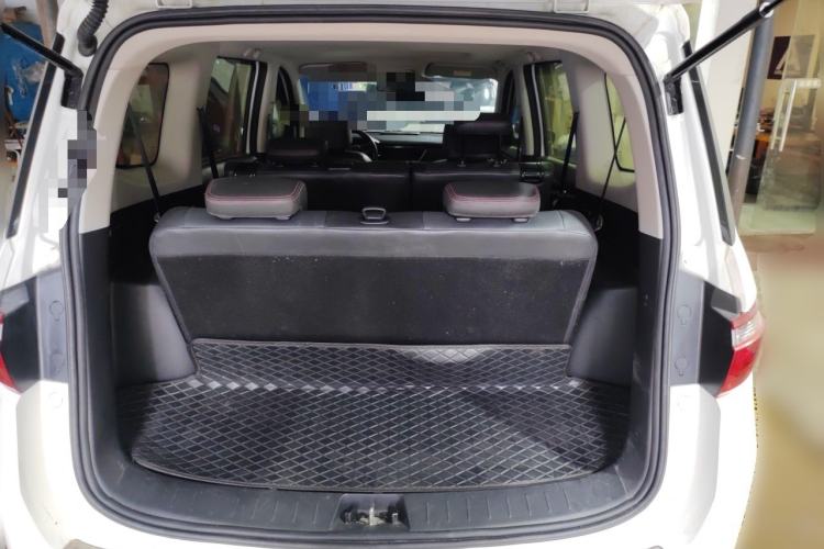 Used CHANGAN KAICHENG Oushang A600 2016 1.5L Manual Luxury 7-Seater Trunk