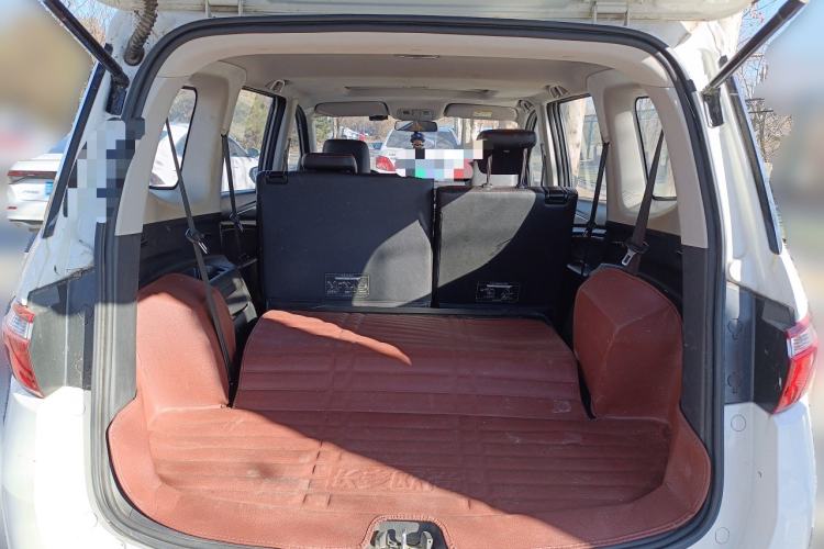Used CHANGAN KAICHENG Oushang A600 2016 1.5L Manual Luxury 7-Seater Trunk