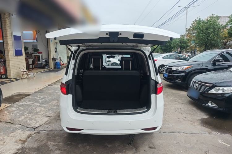 Used CHANGAN KAICHENG Oushang A600 2016 1.5L Manual Luxury 7-Seater Trunk