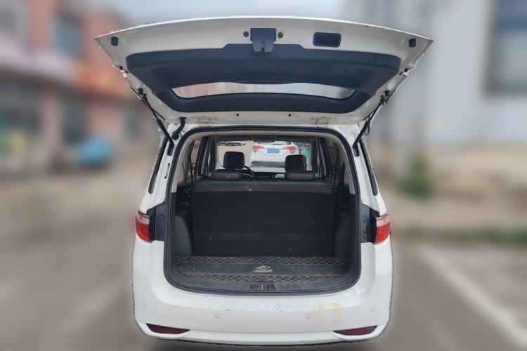 Used CHANGAN KAICHENG Oushang A600 2016 1.5L Manual Luxury 7-Seater Trunk