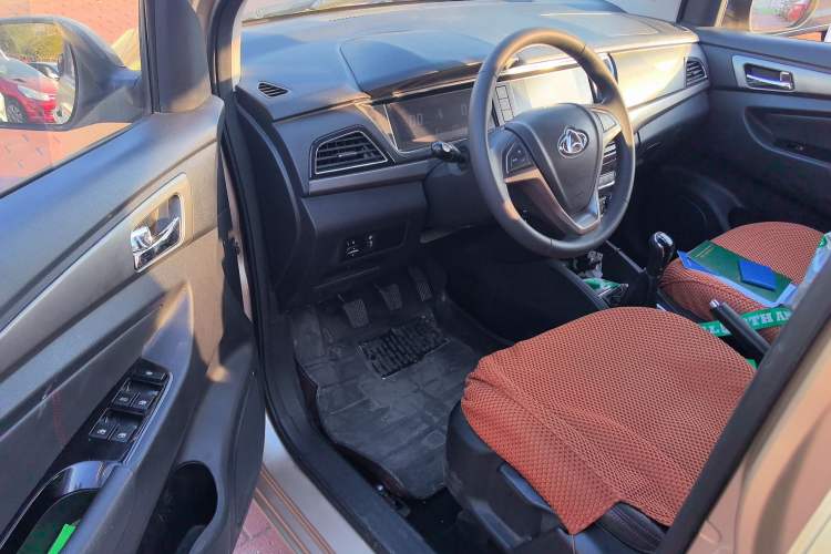 Used CHANGAN KAICHENG Oushang A600 2016 1.5L Manual Elite 7-Seater Driver Seat