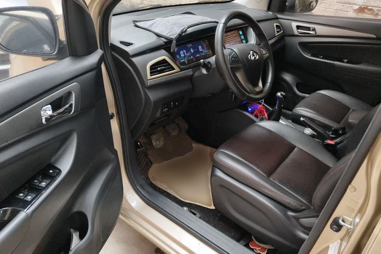 Used CHANGAN KAICHENG Oushang A600 2016 1.5L Manual Luxury 6-Seater Driver Seat