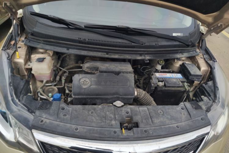 Used CHANGAN KAICHENG Oushang A600 2016 1.5L Manual Luxury 7-Seater Engine Bay