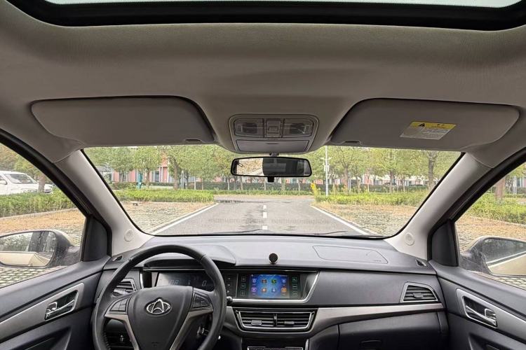 Used CHANGAN KAICHENG Oushang A600 2016 1.5L Manual Luxury 7-Seater Headliner