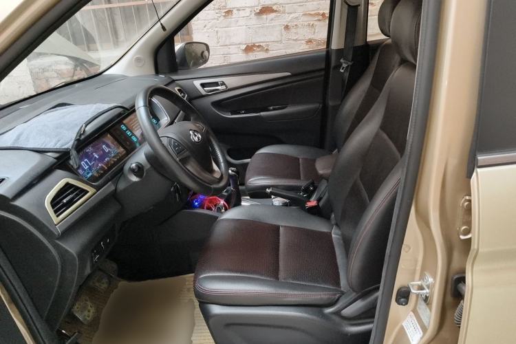 Used CHANGAN KAICHENG Oushang A600 2016 1.5L Manual Luxury 6-Seater Left Front Seat
