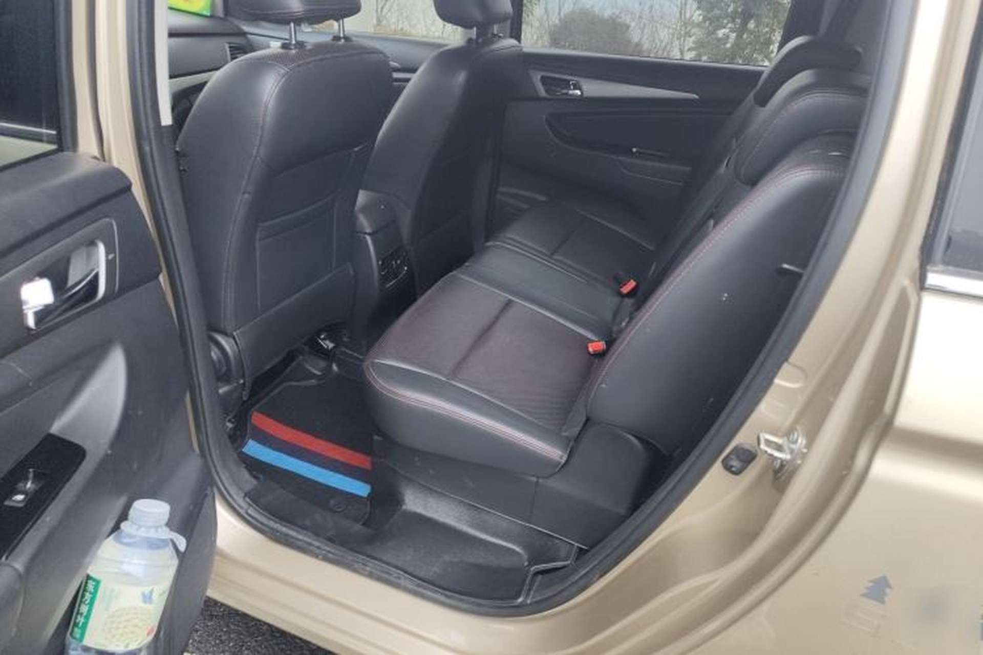 Used CHANGAN KAICHENG Oushang A600 2016 1.5L Manual Luxury 7-Seater Left Rear Seat