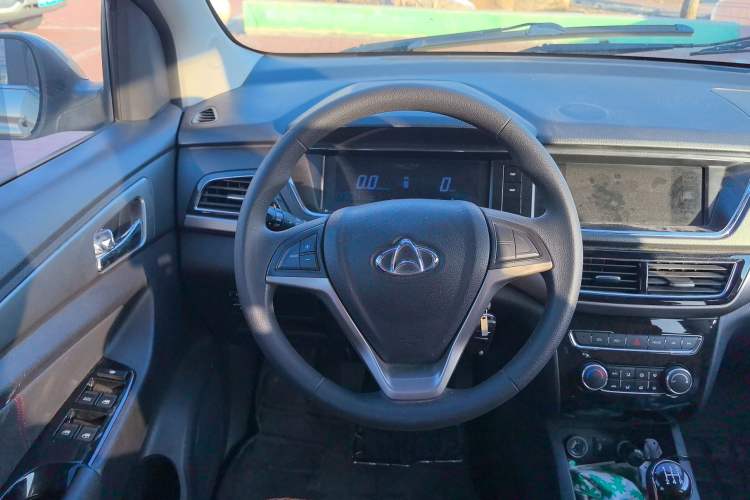Used CHANGAN KAICHENG Oushang A600 2016 1.5L Manual Elite 7-Seater Steering Wheel