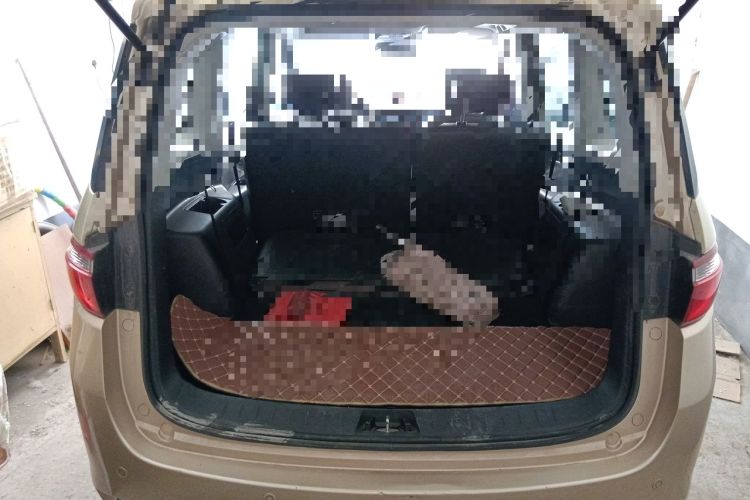 Used CHANGAN KAICHENG Oushang A600 2016 1.5L Manual Luxury 7-Seater Trunk