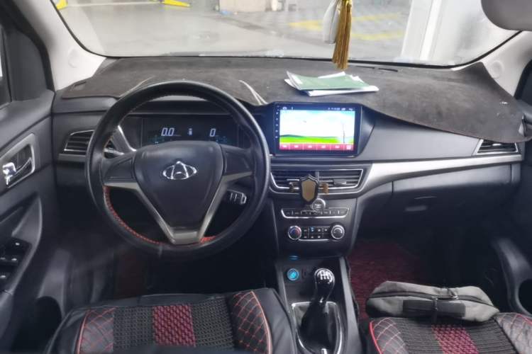Used CHANGAN KAICHENG Oushang A600 2017 1.5L Manual Standard Edition Center Console