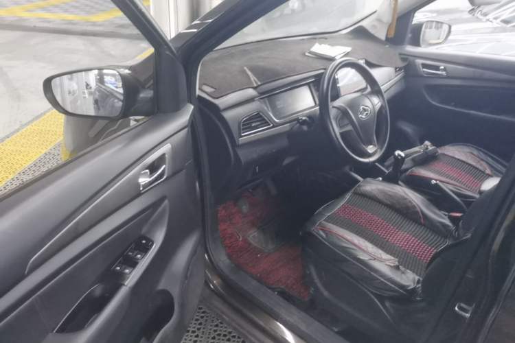Used CHANGAN KAICHENG Oushang A600 2017 1.5L Manual Standard Edition Driver Seat